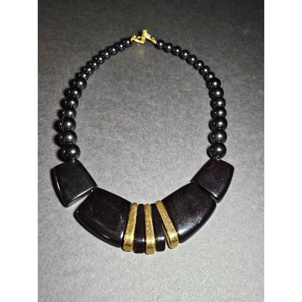Napier gold and black lucite statement necklace 18"
